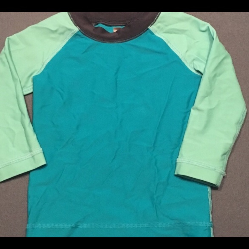 Tea rashguard